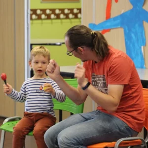 Musique de Leonie crèches petite enfance