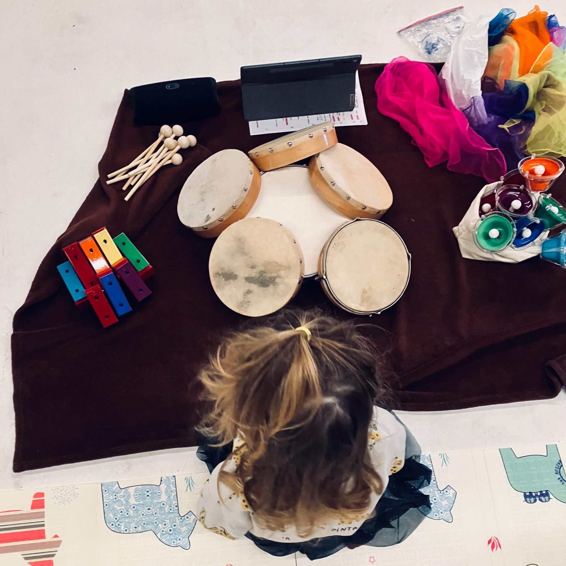 éveil-musical-Paris Musique de Leonie crèches petite enfance